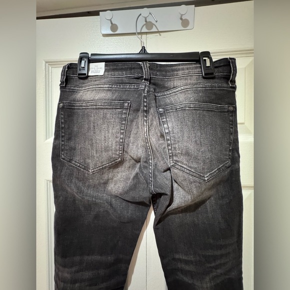 Mango brand distressed light black skinny cropped raw hem jeans. Size 8. NWT - Picture 6 of 16